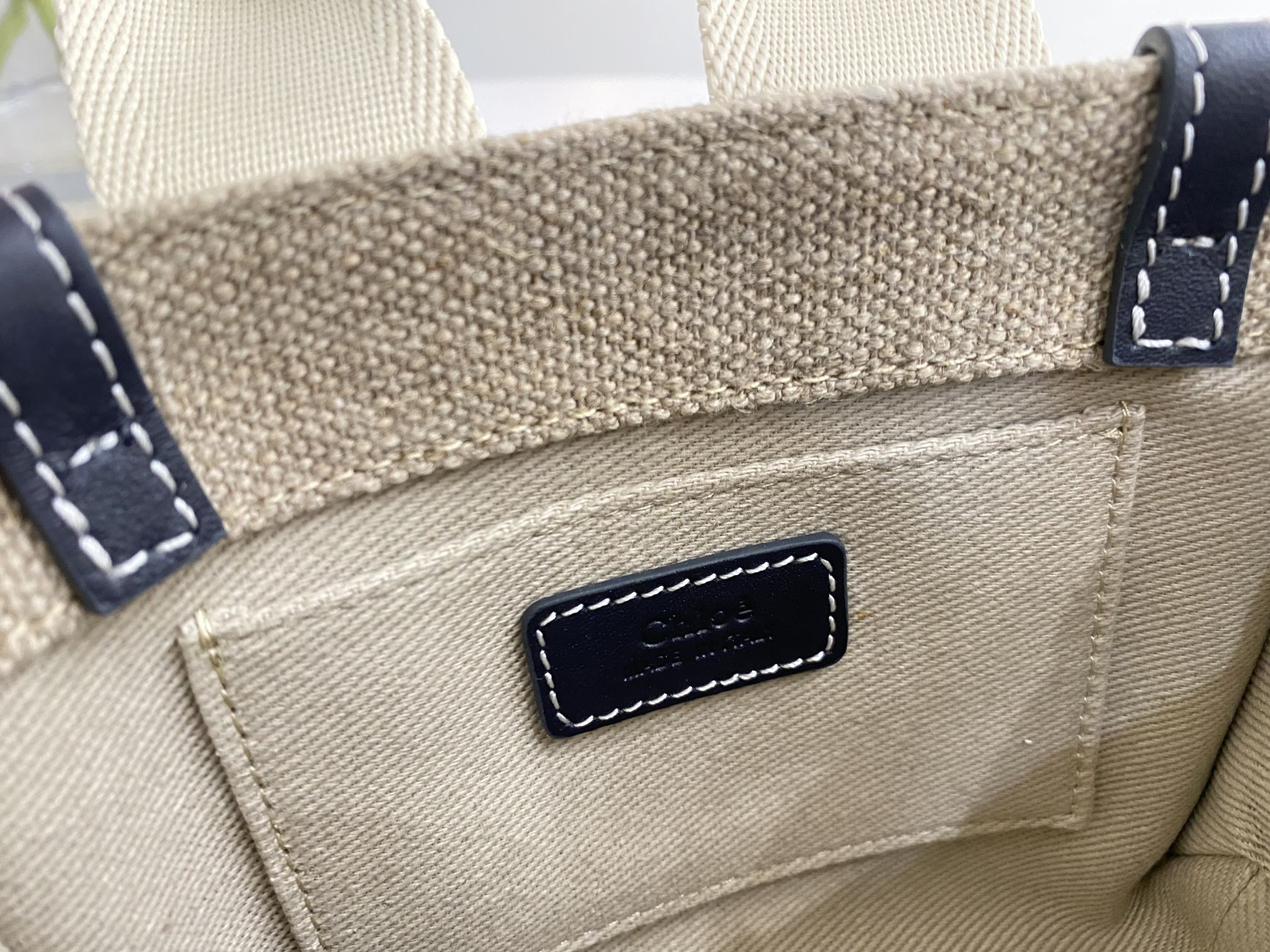 Chloe Mini Woody Tote Bag In Linen